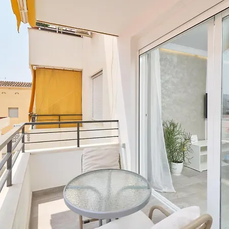 דירה Beachside Bliss Pool & Tennis Near Malaga
