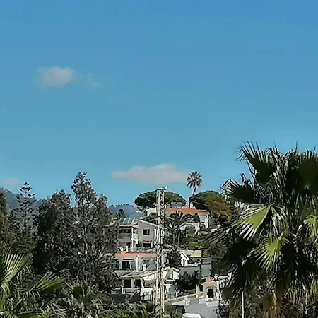 Beachside Bliss Apartment *